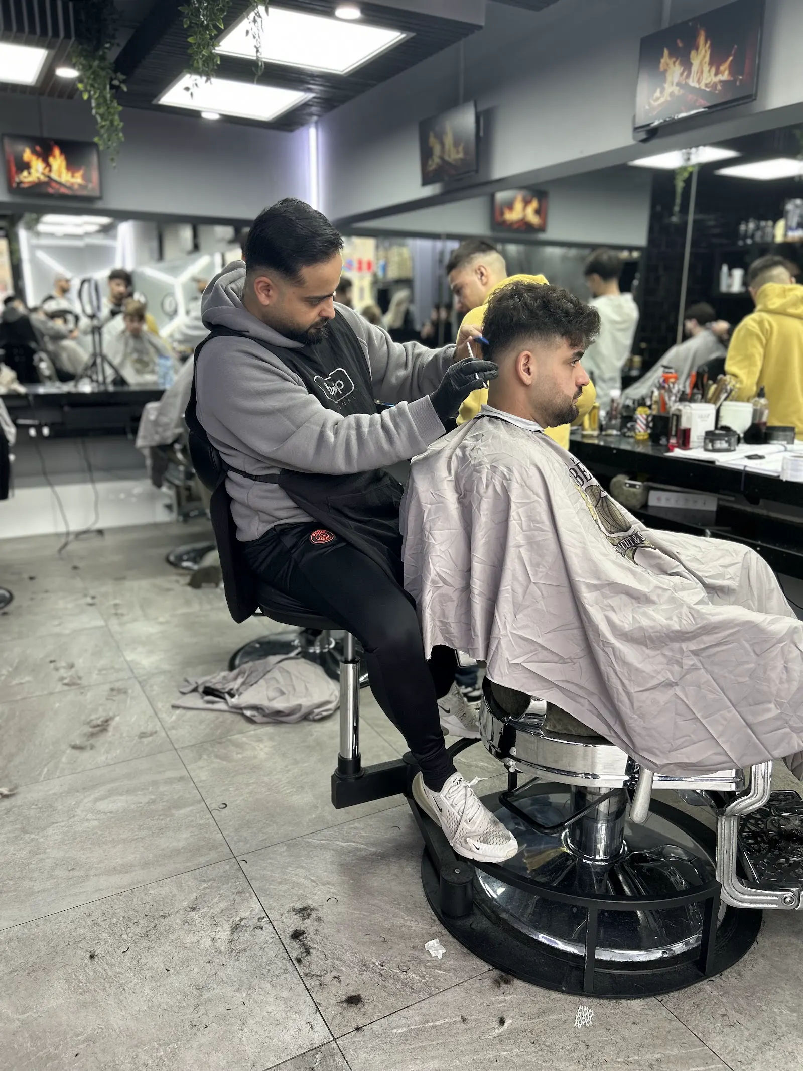 Kapsel close-up bij Rebarber salon Hoofddorp
